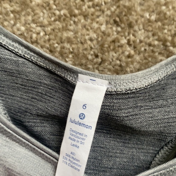 Lululemon Never Worn Crop Top/Sports Bra - Picture 2 of 3